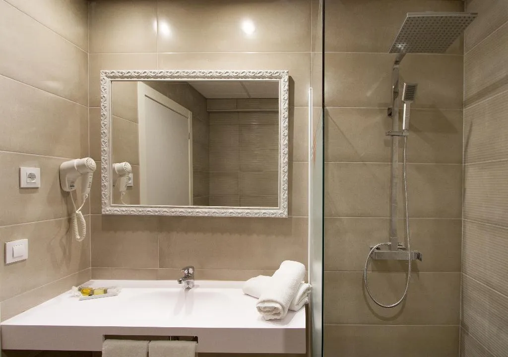 SINGLE STANDARD Room, Hotel Oasis Park Splash, Costa Brava
