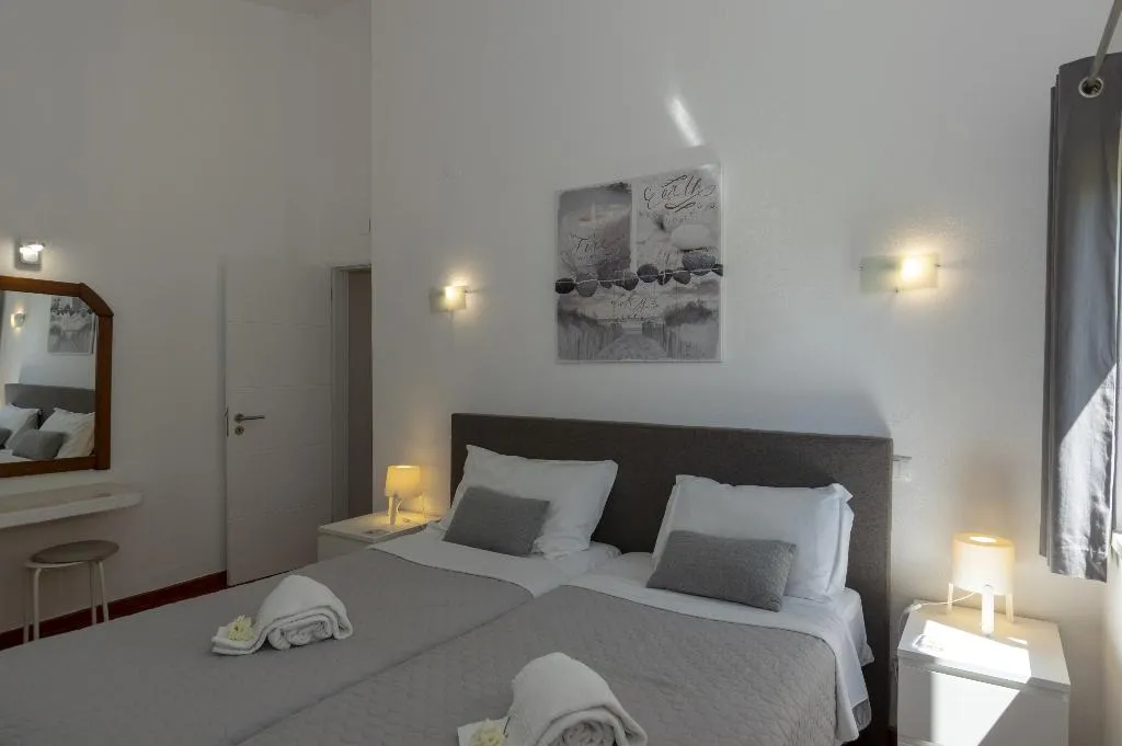 VILLA THREE BEDROOMS Room, Rocha Brava Village Resort, Algarve