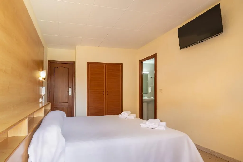 Double or Twin CAPACITY 2 Room, htop Summer Sun, Costa Brava