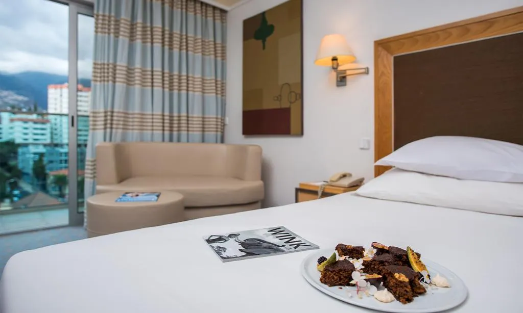 DOUBLE SINGLE USE CLASSIC LAND VIEW Room, Pestana Carlton Madeira Premium Ocean Resort, Madeira