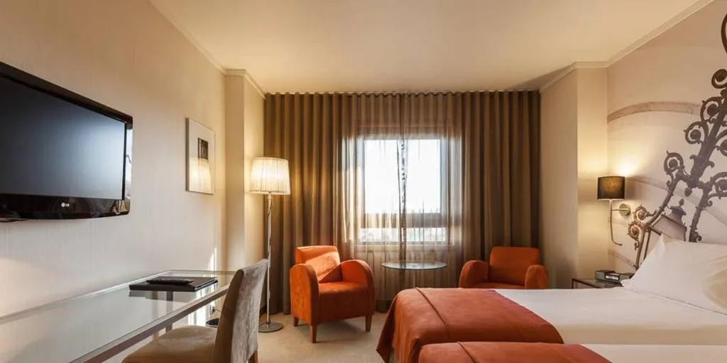 Double or Twin STANDARD Room, Marques de Pombal, Lisbon
