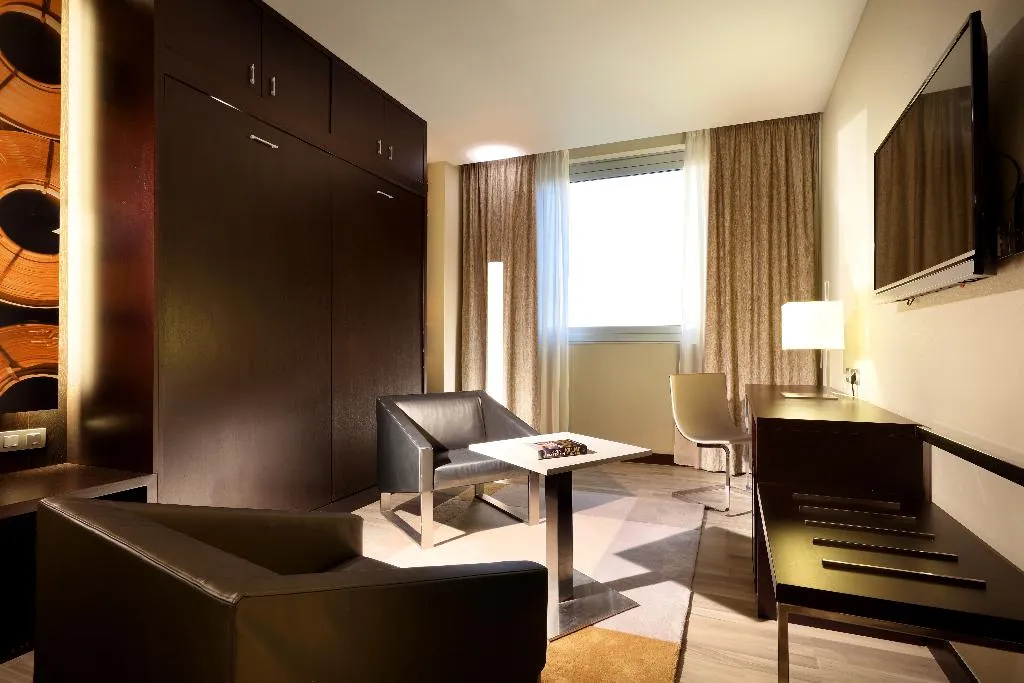 JUNIOR SUITE STANDARD Room, Exe Puerto de Sagunto, Valencia