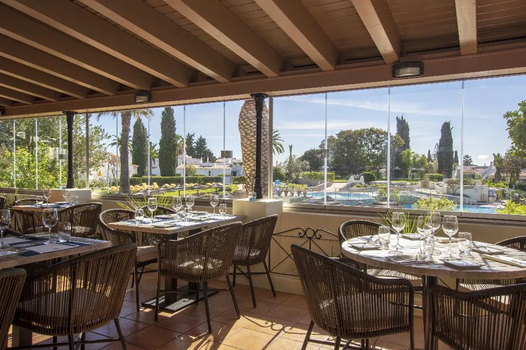 Restaurant, Rocha Brava Village Resort, Algarve