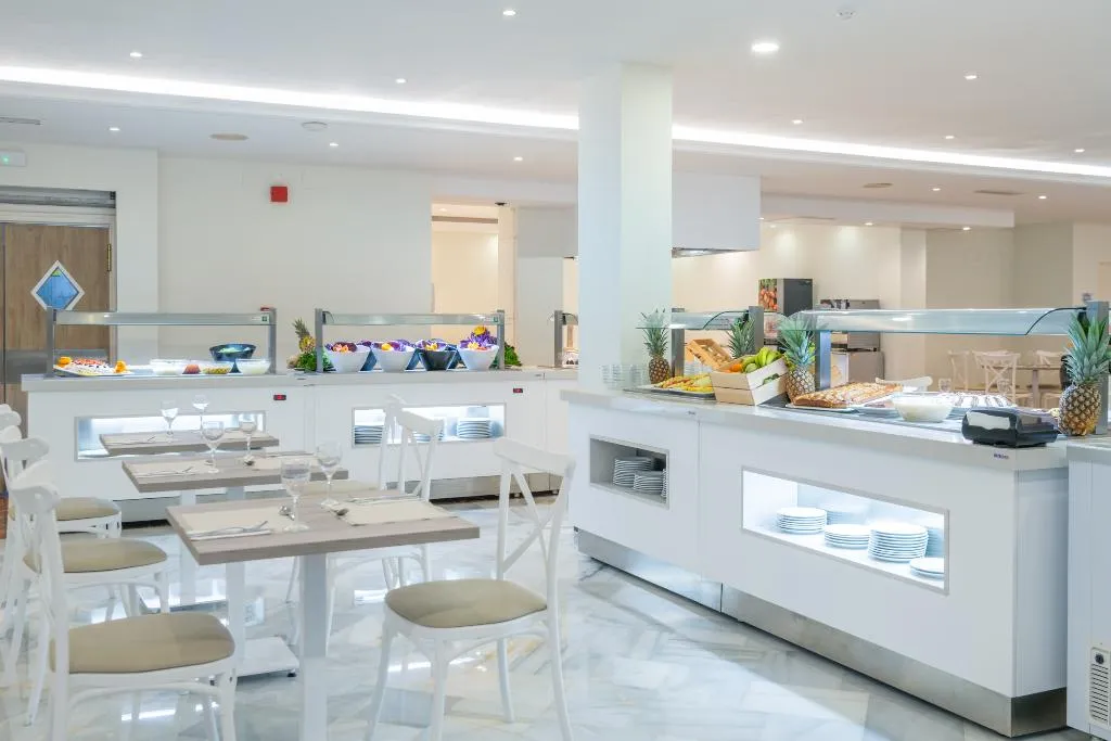 Restaurant, Hotel Nerja Club & Spa, Costa Del Sol
