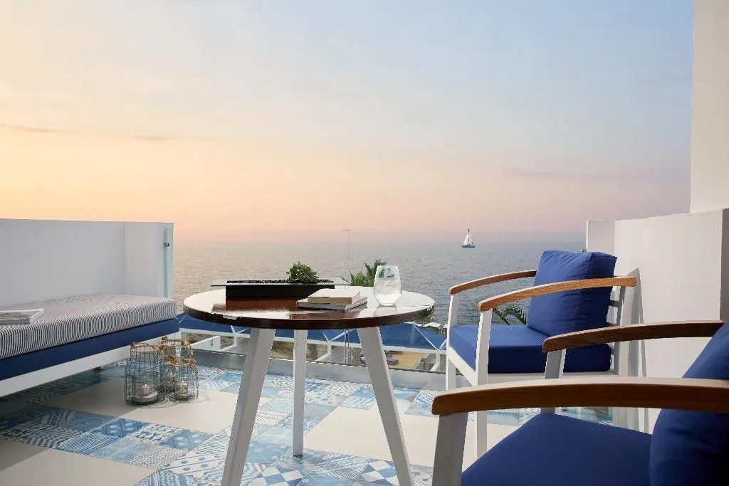 JUNIOR SUITE DELUXE Room, Minos Imperial Luxury Beach Resort Milatos, Crete
