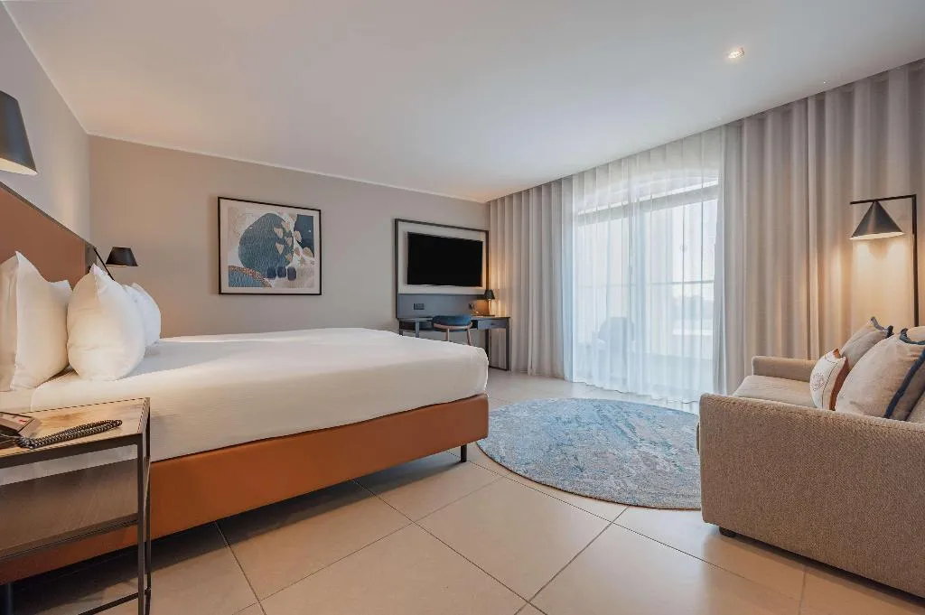 TWIN SUPERIOR SEA VIEW Room, DoubleTree by Hilton Malta, Malta