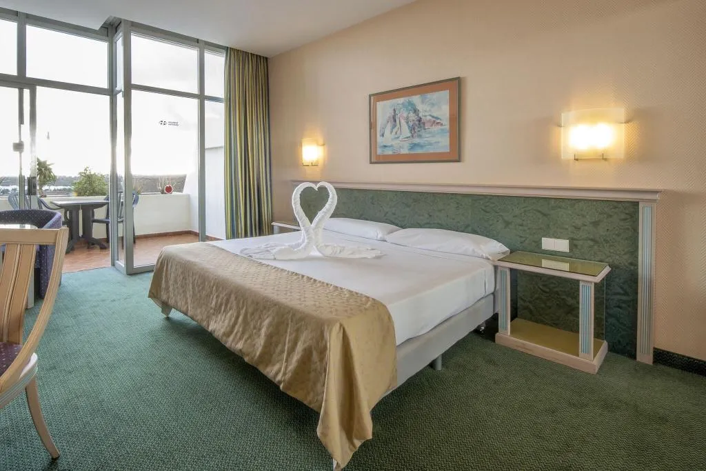 Double or Twin TWO BEDS Room, Hotel Beatriz Costa & Spa, Lanzarote