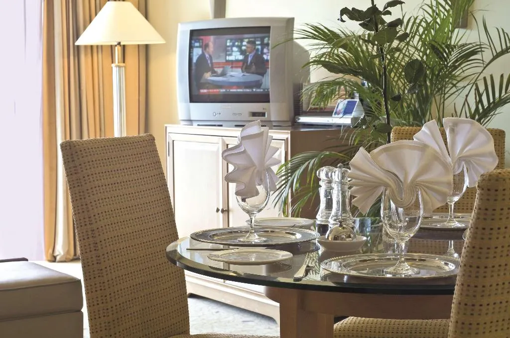 Room, Radisson Blu Resort & Spa Golden Sands, Malta