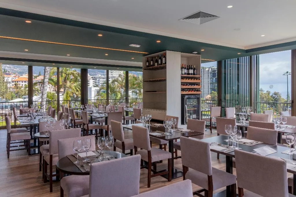 Restaurant, Enotel Magnólia, Madeira
