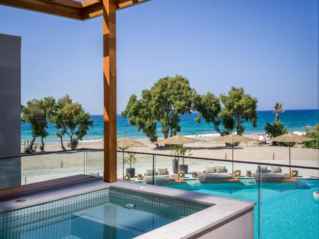 SUITE DELUXE WITH JACUZZI Room, Nalu Resort And Spa, Crete