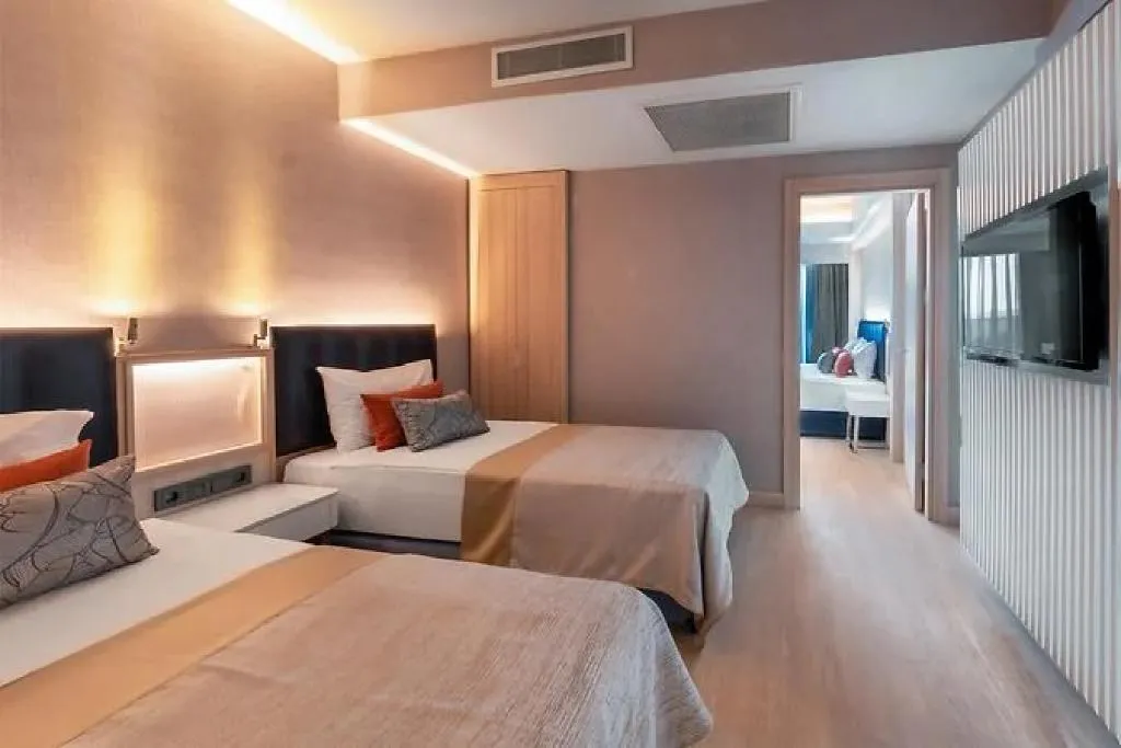 FAMILY ROOM DELUXE LAND VIEW Room, Lago Hotel, Antalya