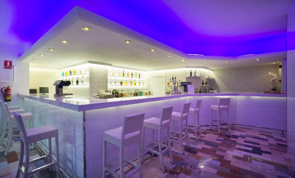 Bar, Sandos Griego, Costa Del Sol