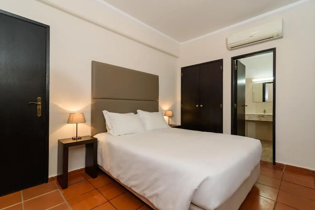 APARTMENT THREE BEDROOMS Room, Clube VilaRosa, Algarve