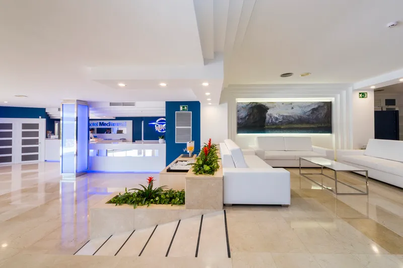 Lobby, Globales Mediterrani, Menorca