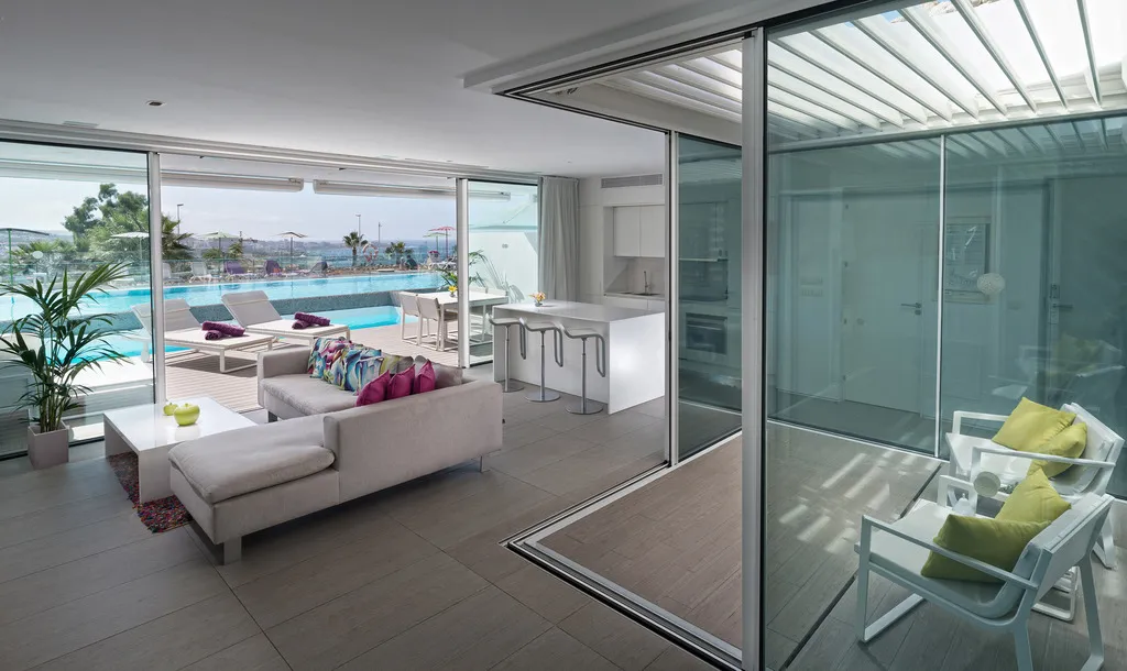 SUITE TWO BEDROOMS WITH PRIVATE POOL Room, Domes Baobab Suites, Tenerife