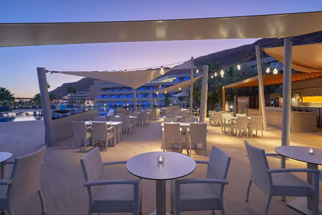 Bar, Radisson Blu Resort & Spa Gran Canaria Mogan, Gran Canaria