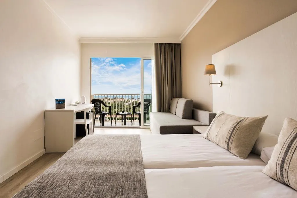 Double or Twin SIDE SEA VIEW Room, Minura Sur Menorca, Menorca