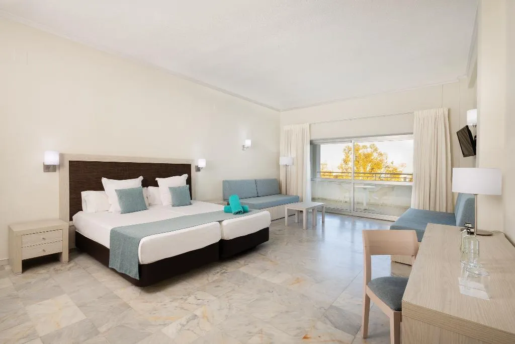 JUNIOR SUITE SUPERIOR Room, AluaSun Costa Park, Costa Del Sol