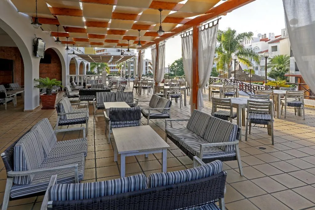 Terrace, Paladim & Alagoamar, Algarve