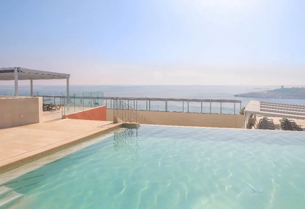Pool, QAWRA Palace Resort & SPA, Malta