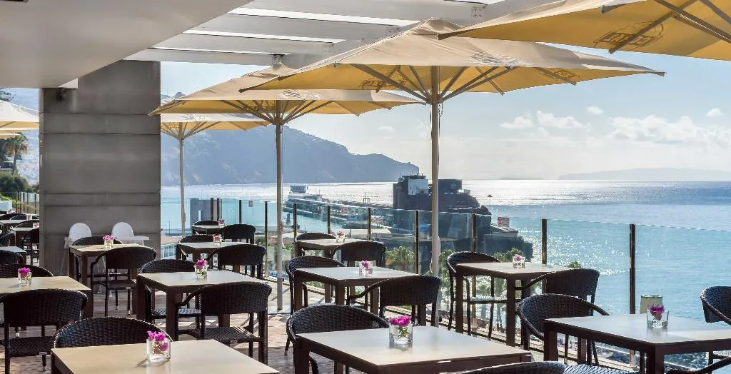 Restaurant, Pestana Carlton Madeira Premium Ocean Resort, Madeira