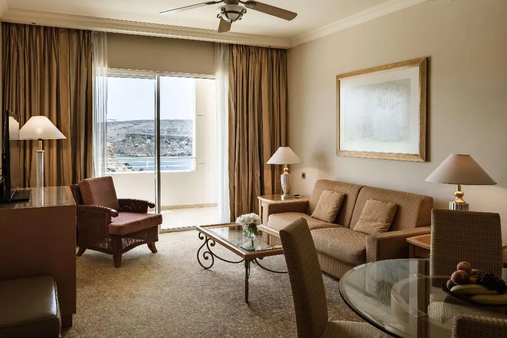 Room, Radisson Blu Resort & Spa Golden Sands, Malta
