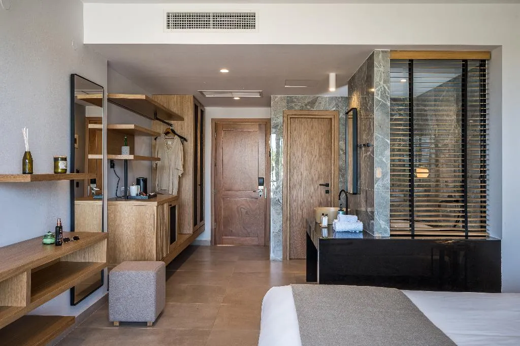 SUITE STANDARD Room, Stella Palace, Crete