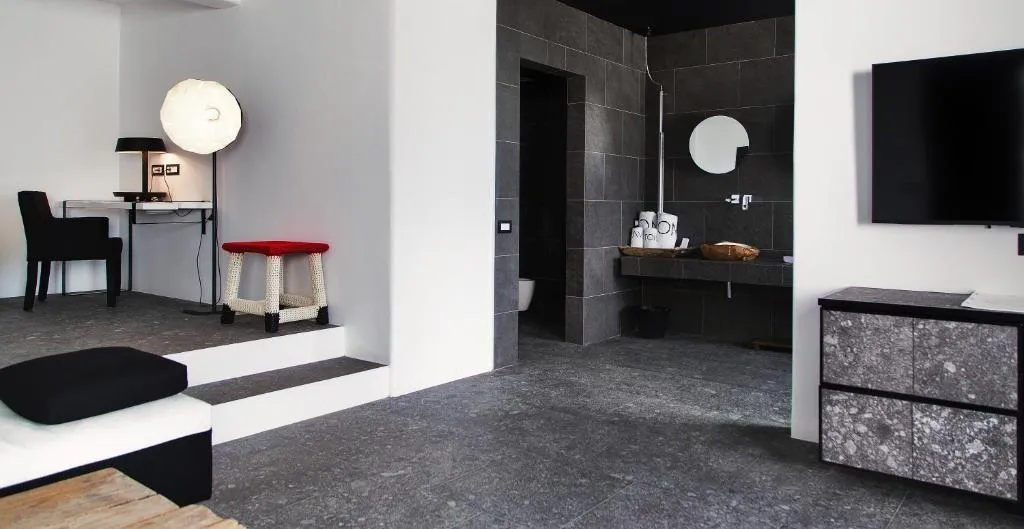 SUITE WITH JACUZZI Room, Myconian Avaton Resort, Mykonos