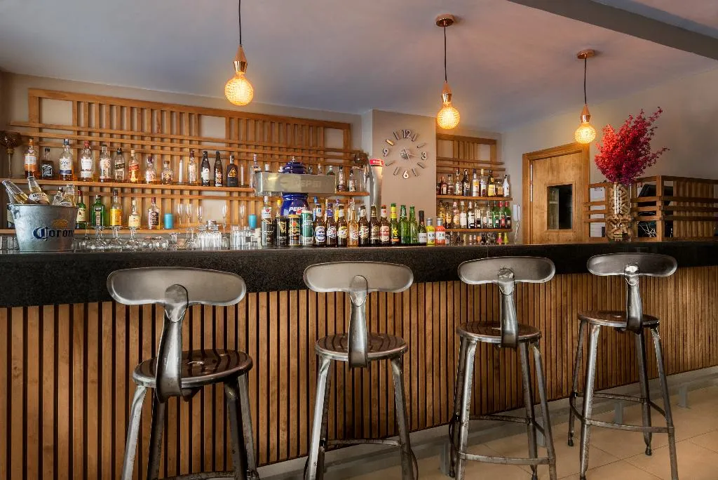 Bar, Mainare Playa, Costa Del Sol