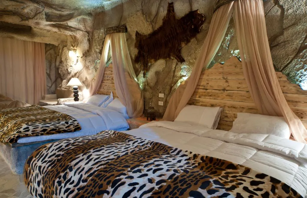 DOUBLE DELUXE SEA VIEW Room, Caves Beach Resort Hurghada, Red Sea Riviera