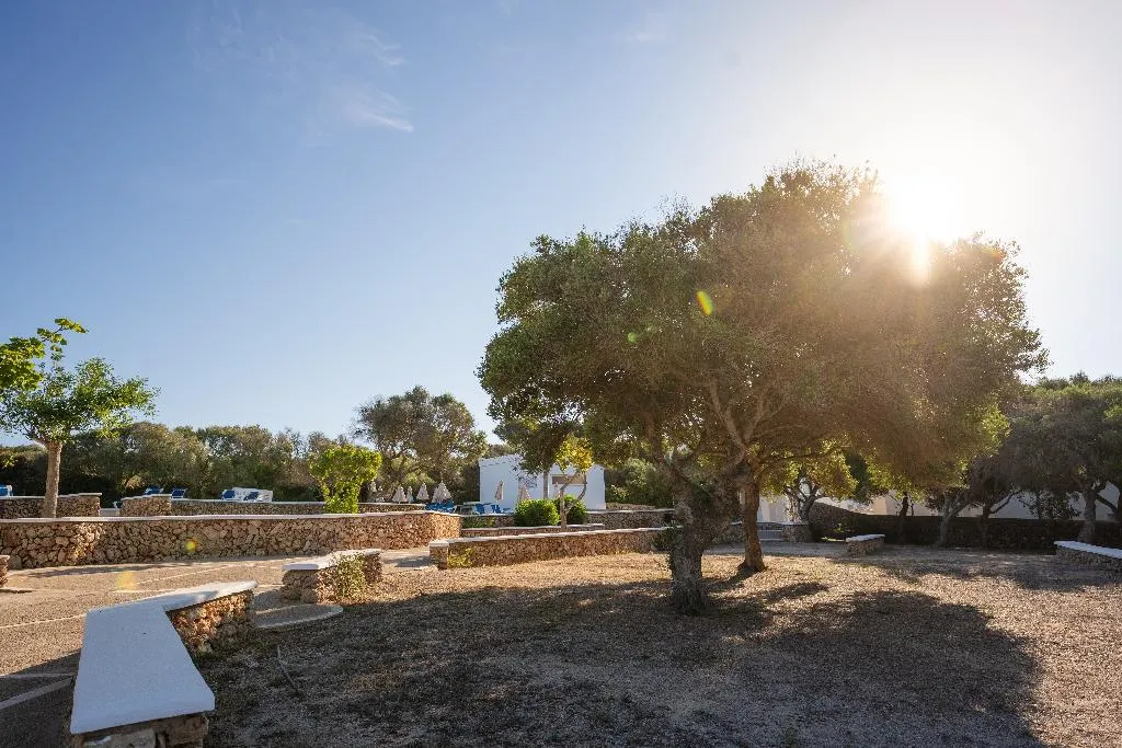 Sports and Entertainment, Minura Sur Menorca, Menorca