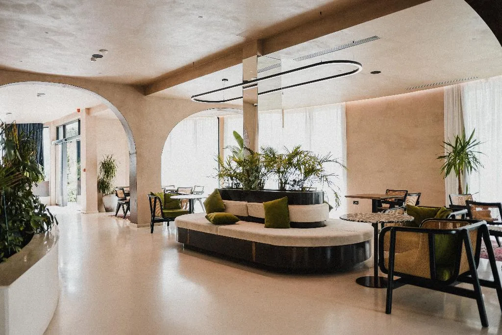 Lobby, Flower Garden Hotel, Durres