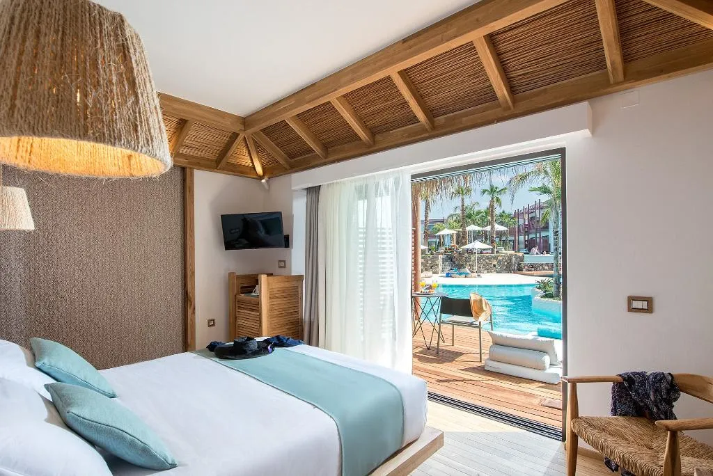 BUNGALOW POOL VIEW Room, Stella Island Luxury Resort & Spa, Crete