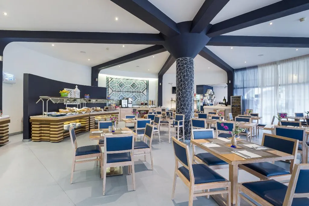 Restaurant, Grand Muthu Oura View Beach Club, Algarve