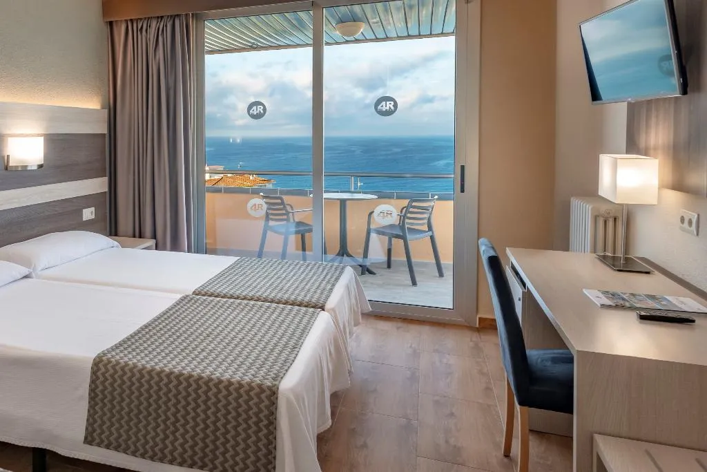 Double or Twin SEA VIEW Room, 4R Playa Park, Costa Dorada