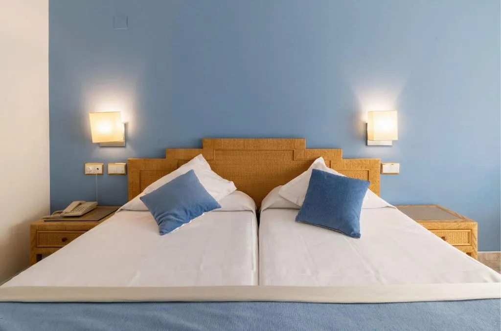 TWIN WITH BALCONY Room, Palas Pineda Hotel, Costa Brava