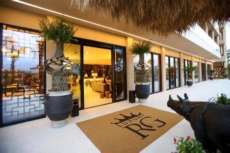 Regina Palm Resort, Kavaje