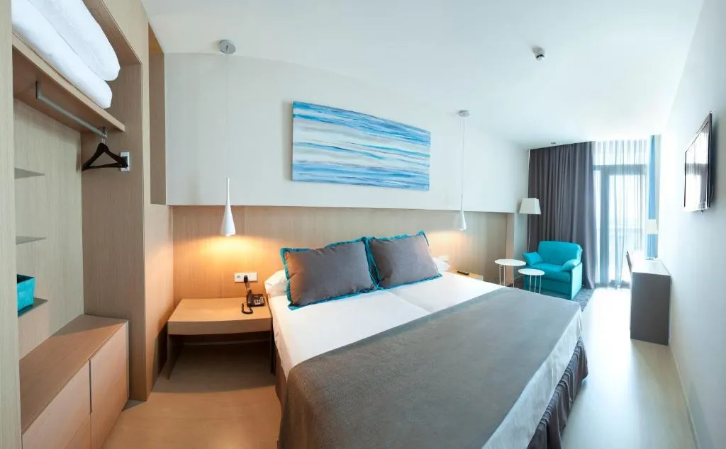 Double or Twin CONNECTING ROOM Room, Atenea Port Barcelona Mataro, Barcelona