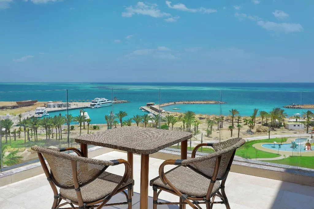 SUITE SEA VIEW Room, Hilton Hurghada Plaza, Red Sea Riviera