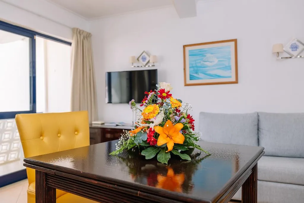 STUDIO SUPERIOR Room, Grand Muthu Oura View Beach Club, Algarve