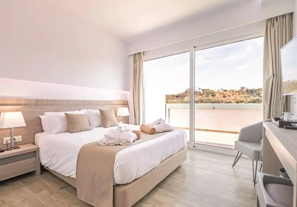 SUITE GARDEN VIEW ONE BEDROOM Room, Akti Imperial Deluxe Resort & Spa Dolce by Wyndham, Rhodes