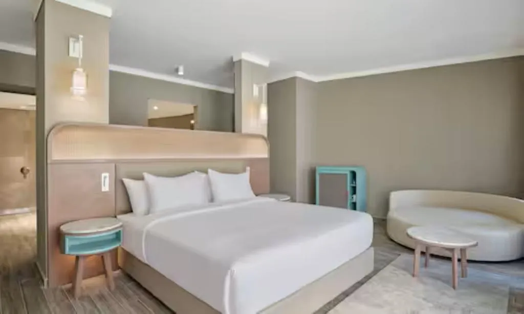 DOUBLE DELUXE KING BED Room, DoubleTree by Hilton Mangroovy El Gouna Resort, Red Sea Riviera