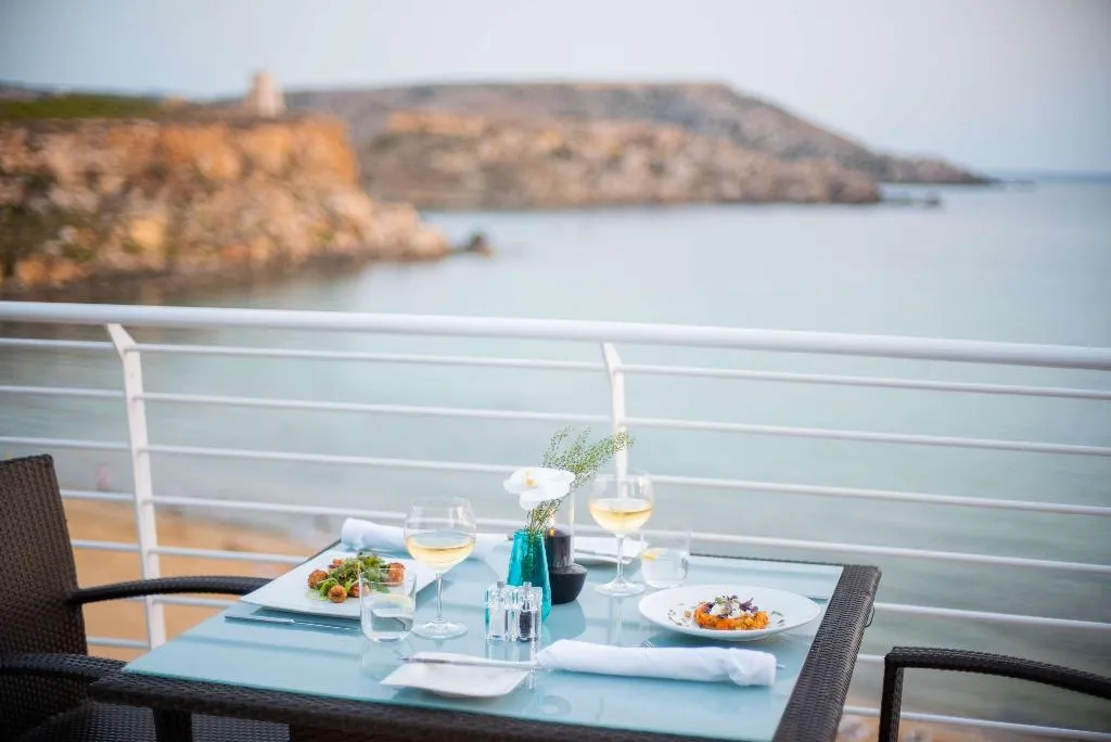 Restaurant, Radisson Blu Resort & Spa Golden Sands, Malta