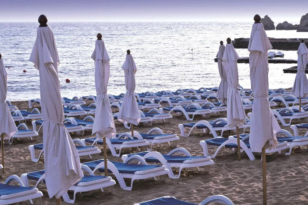 Beach, Radisson Blu Resort & Spa Golden Sands, Malta