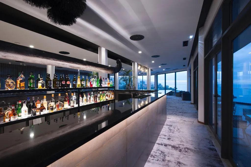 Bar, Baia Azul, Madeira