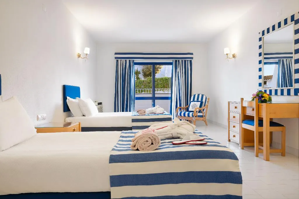 APARTMENT ONE BEDROOM Room, Grand Muthu Oura View Beach Club, Algarve