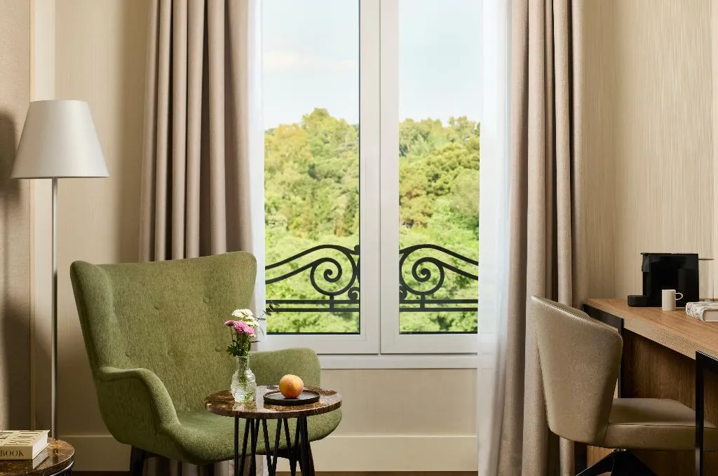 DOUBLE SUPERIOR WITH VIEWS Room, NH Madrid Nacional, Madrid