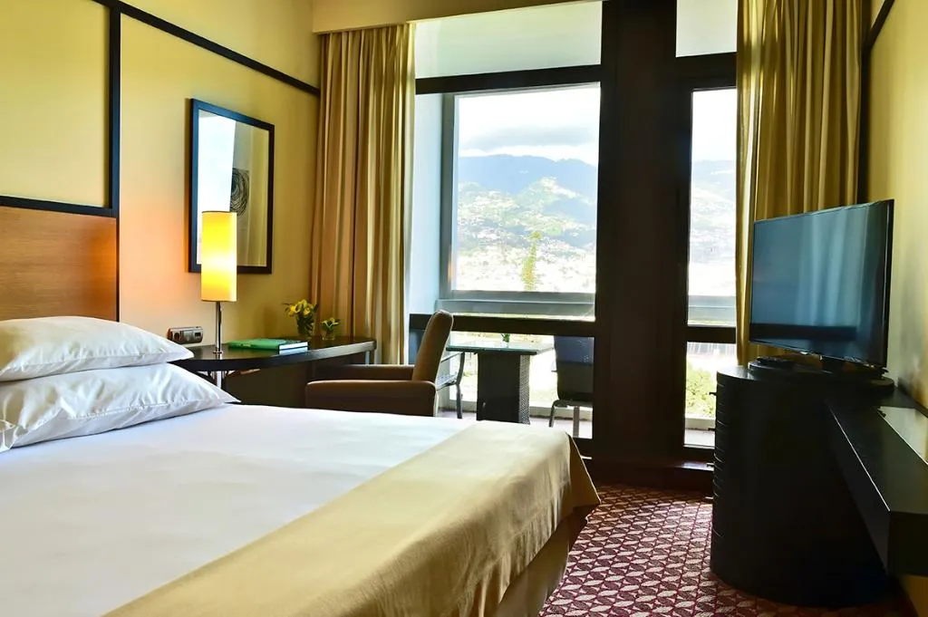 Double or Twin GARDEN VIEW Room, Pestana Casino Park Premium Ocean & Spa Hotel, Madeira