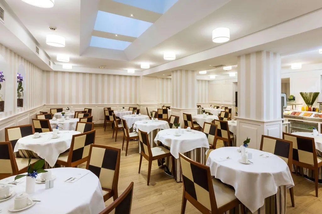 Restaurant, Sercotel Gran Hotel Conde Duque, Madrid
