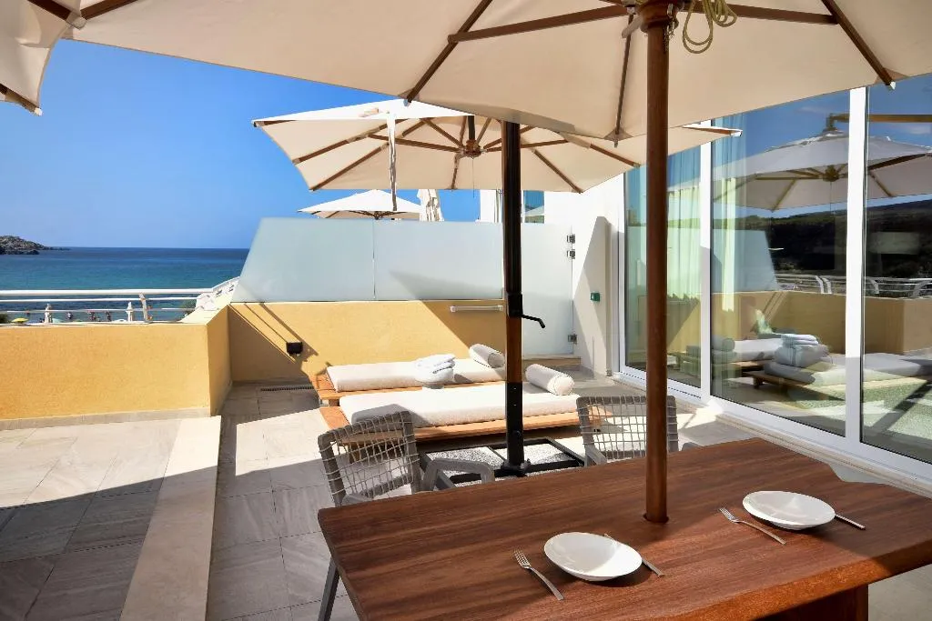 Room, Radisson Blu Resort & Spa Golden Sands, Malta
